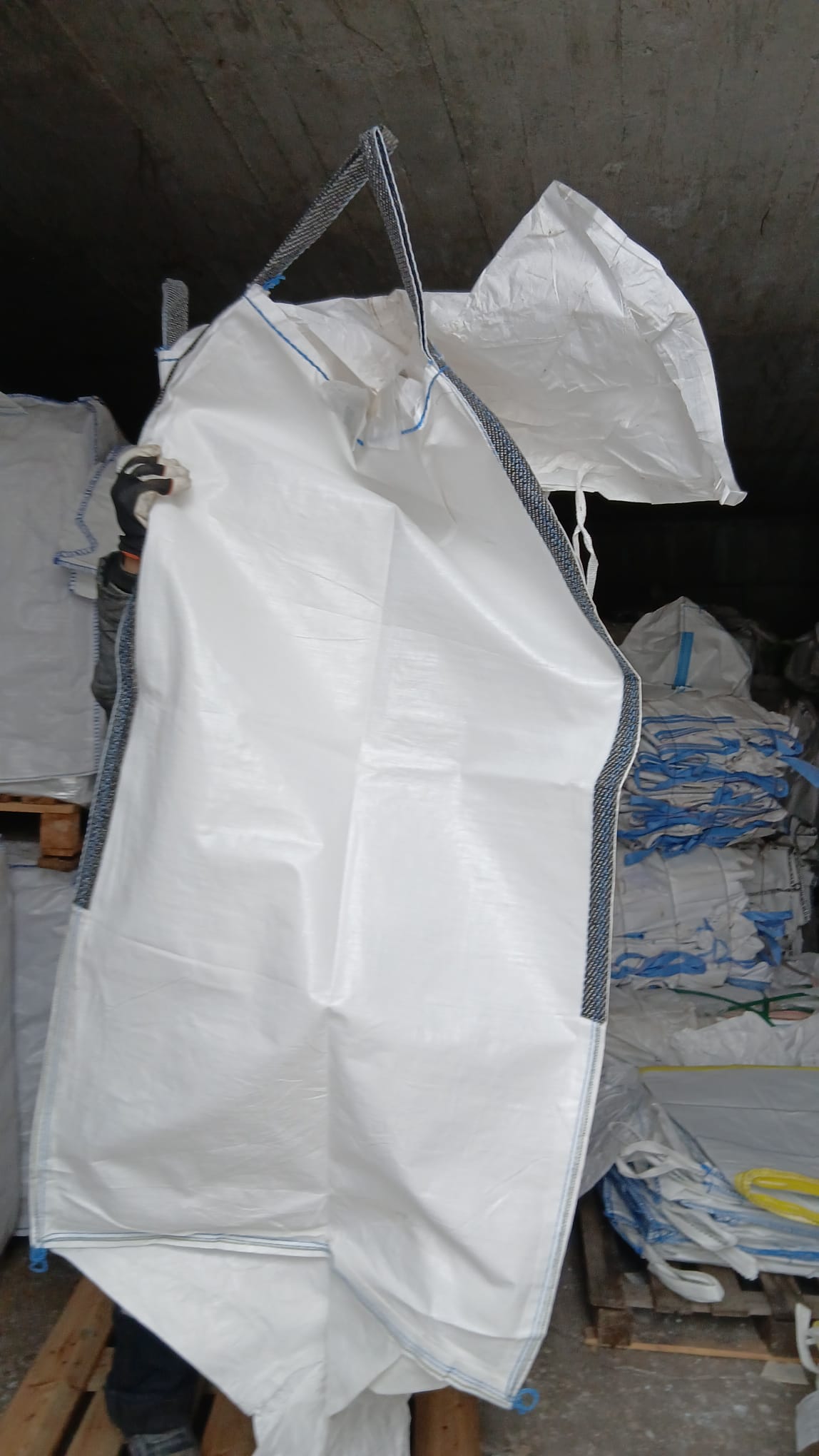 Lietots Big-Bag maiss ar 2 vārstiem 90x90x170 cm